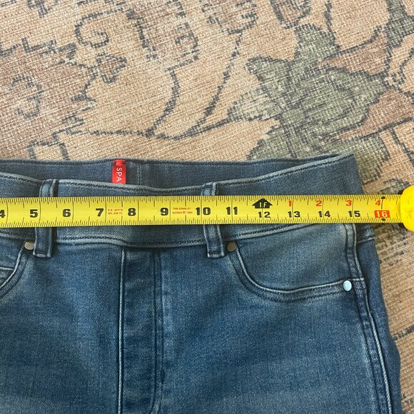 Spanx size M Two Toned Flare Jeans Mixed Indigo Wash Regular Length EUC worn 1X - Picture 8 of 12